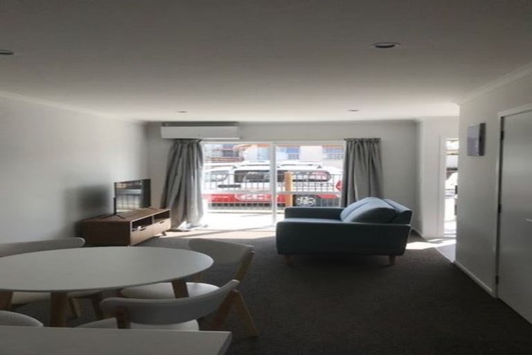 Photo of property in 2/7 Burrows Place, Ilam, Christchurch, 8041