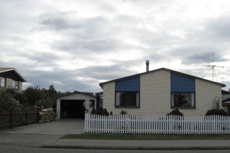 Photo of property in 83 Salisbury Crescent, Oamaru North, Oamaru, 9400
