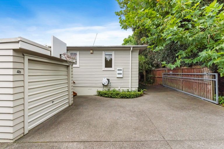 Photo of property in 4b Lancaster Road, Beach Haven, Auckland, 0626