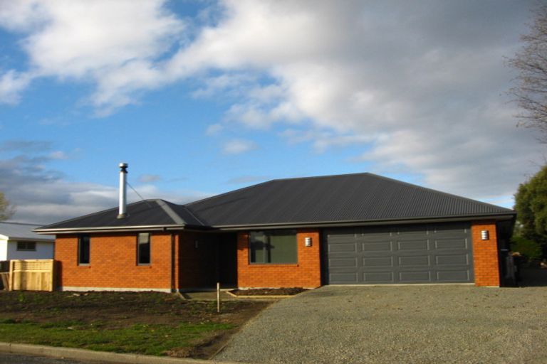 Photo of property in 60 Runbrake Street, Palmerston, 9430