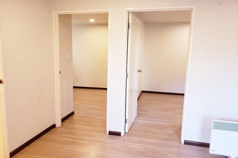 Photo of property in 64 Sunset Road, Unsworth Heights, Auckland, 0632