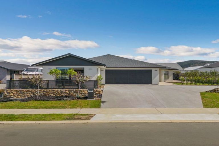 Photo of property in 16 Awatea Drive, Whitianga, 3510