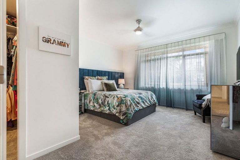 Photo of property in 19 Parkside Drive, Orewa, 0931