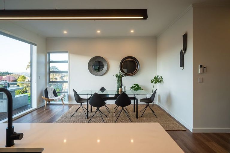 Photo of property in 8a Huka Road, Birkenhead, Auckland, 0626