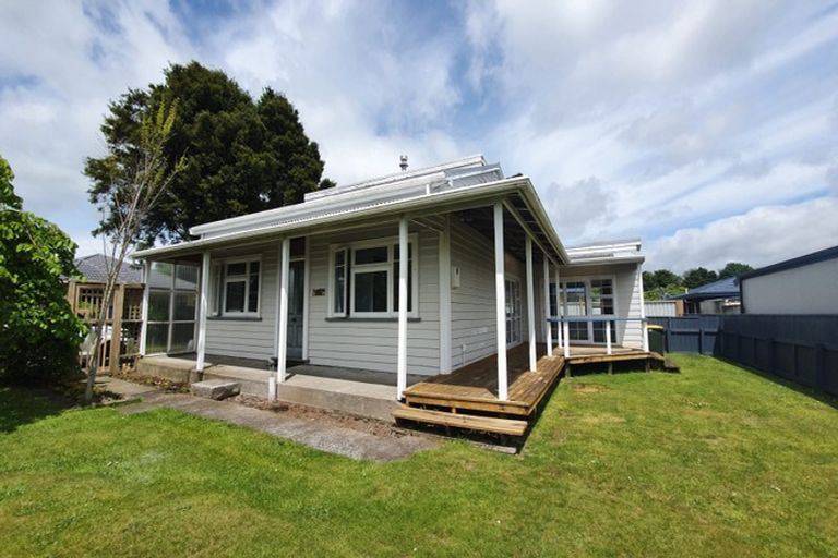 Photo of property in 22 Brown Street, Inglewood, 4330