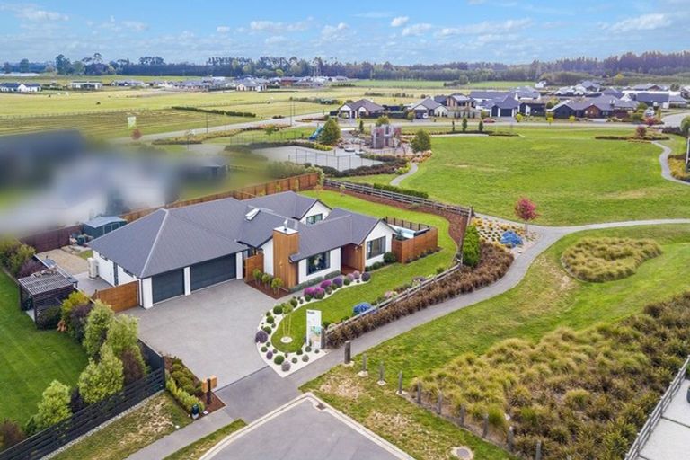 Photo of property in 19 Barewood Grove, West Melton, 7618