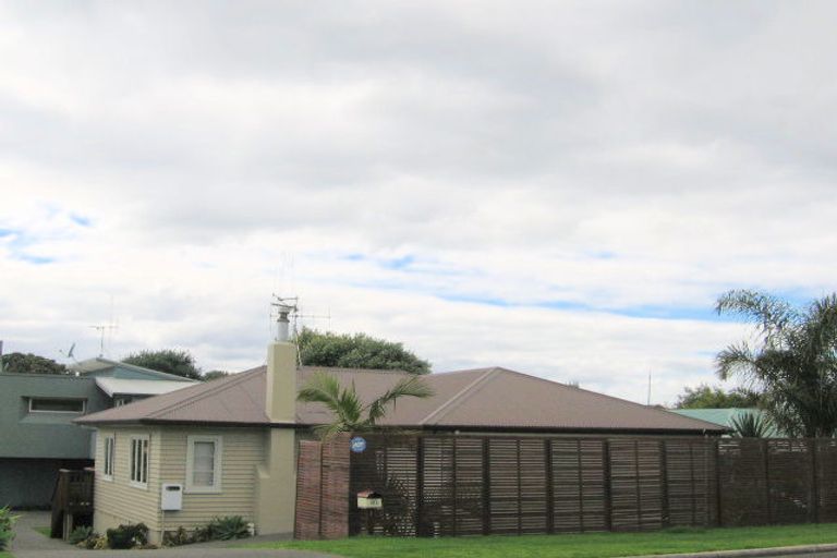 Photo of property in 113a Oceanview Road, Mount Maunganui, 3116