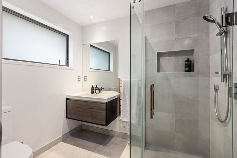 Photo of property in 36 Boocock Crescent, Orewa, 0931