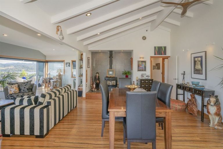 Photo of property in 22 Tairua Terrace, Tairua, 3508