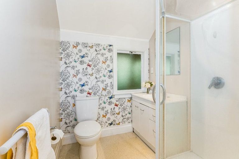 Photo of property in 19 Royal Street, Berhampore, Wellington, 6023