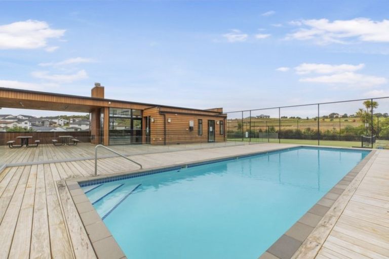 Photo of property in 21 Discovery Drive, Gulf Harbour, Whangaparaoa, 0930