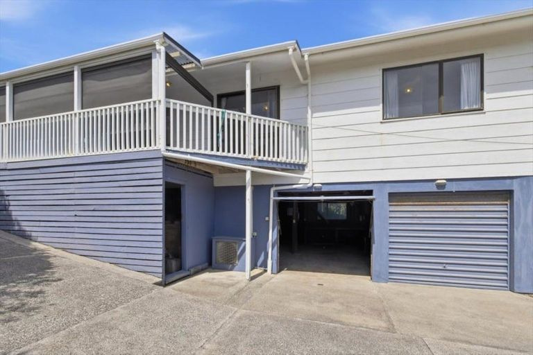 Photo of property in 350 Pukehina Parade, Pukehina, Te Puke, 3189