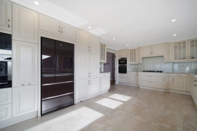 Photo of property in 64 Onetaunga Road, Chatswood, Auckland, 0626