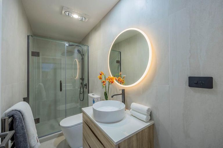 Photo of property in 13b Purata Place, Mangere Bridge, Auckland, 2022