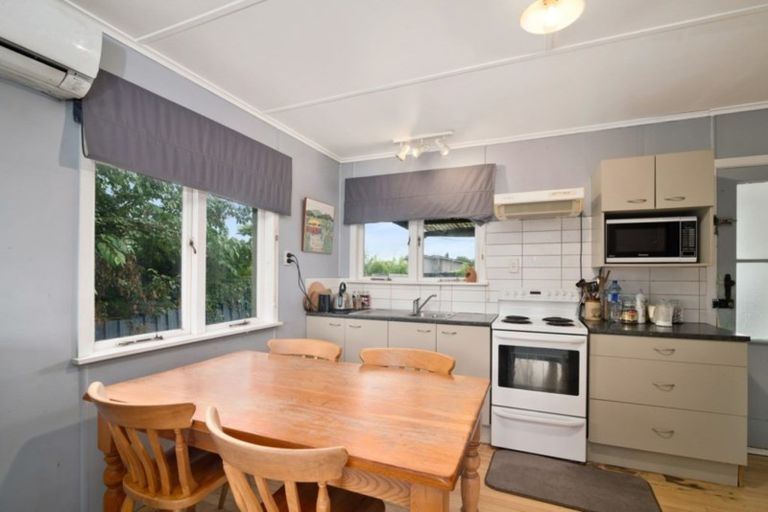 Photo of property in 71 Meadowbank Crescent, Fordlands, Rotorua, 3015