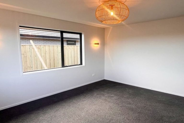 Photo of property in 185 Faringdon Boulevard, Rolleston, 7615