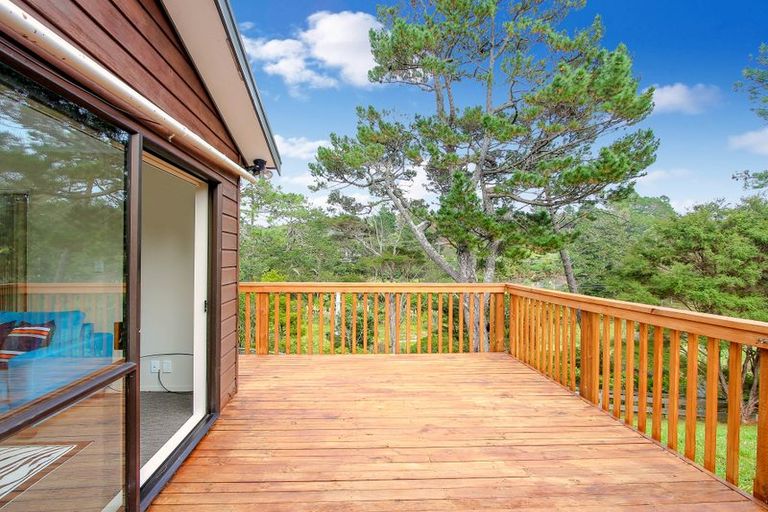 Photo of property in 27 Kay Road, Swanson, Auckland, 0614