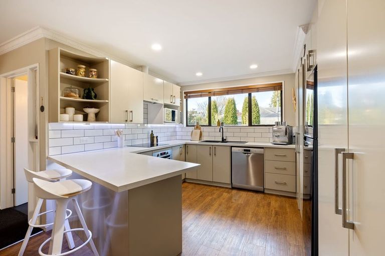 Photo of property in 27b Montclare Avenue, Ilam, Christchurch, 8041