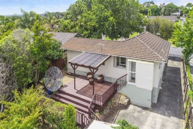 Photo of property in 13 Tamahere Drive, Glenfield, Auckland, 0629