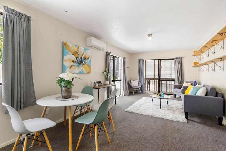 Photo of property in 179 Solar Road, Glen Eden, Auckland, 0602