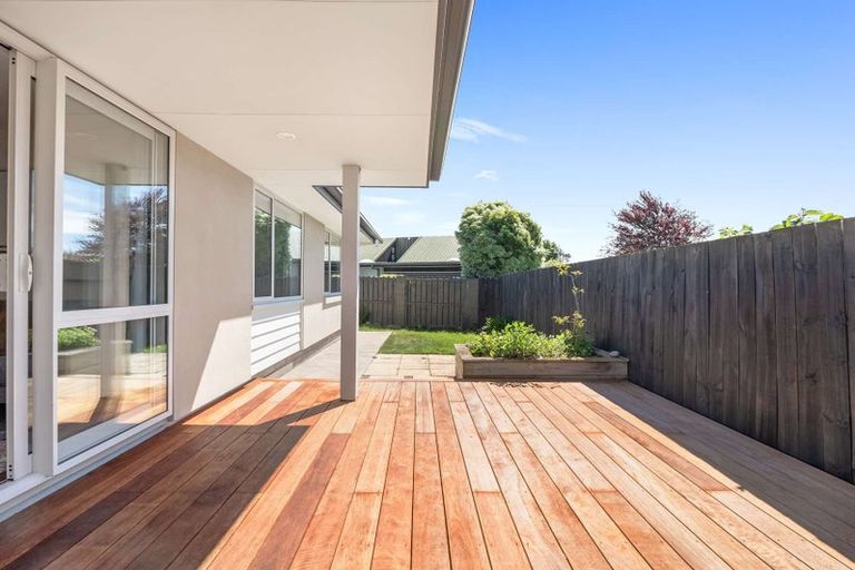 Photo of property in 130a Halswell Junction Road, Halswell, Christchurch, 8025