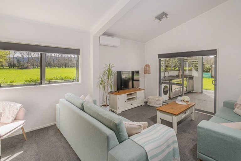 Photo of property in 27 Pacific Place, Whitianga, 3510