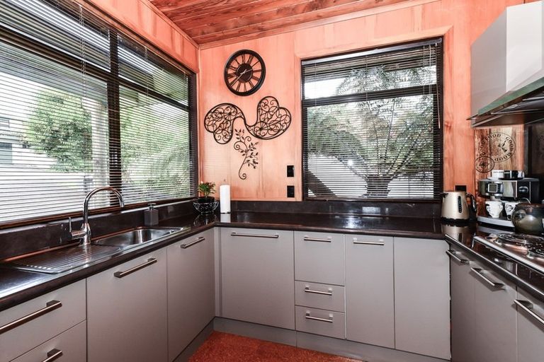 Photo of property in 57 Gibson Road, Dinsdale, Hamilton, 3204