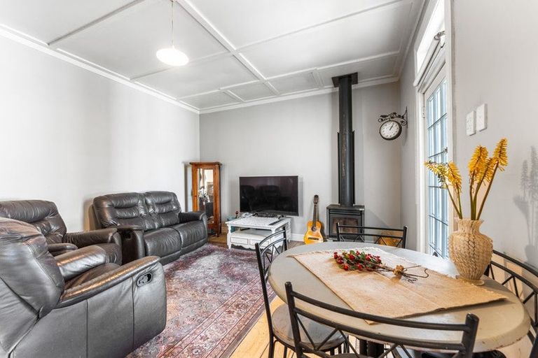 Photo of property in 50 Maxwell Avenue, Durie Hill, Whanganui, 4500