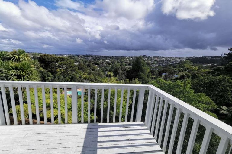 Photo of property in 238 Glenvar Road, Torbay, Auckland, 0630