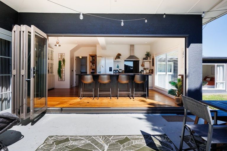 Photo of property in 59 Limbrick Street, Terrace End, Palmerston North, 4410