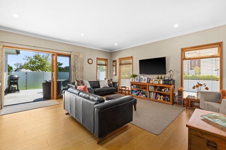 Photo of property in 46 Te Mata Road, Havelock North, 4130