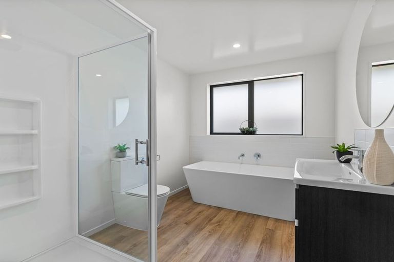 Photo of property in 16 Eccles Place, Halswell, Christchurch, 8025