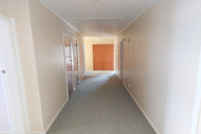 Photo of property in 9 Riversdale Drive, Merrilands, New Plymouth, 4312