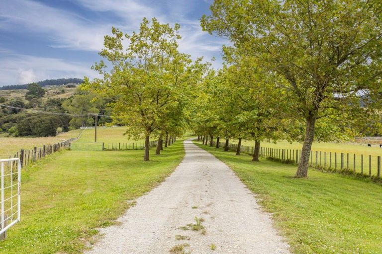 Photo of property in 378 Wimbledon Road, Porangahau, 4292