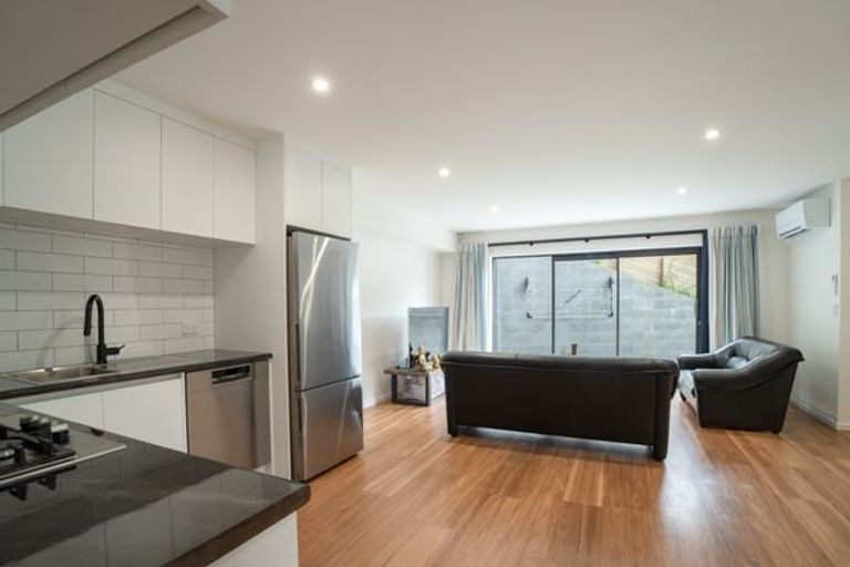 Photo of property in 75 Melksham Drive, Churton Park, Wellington, 6037