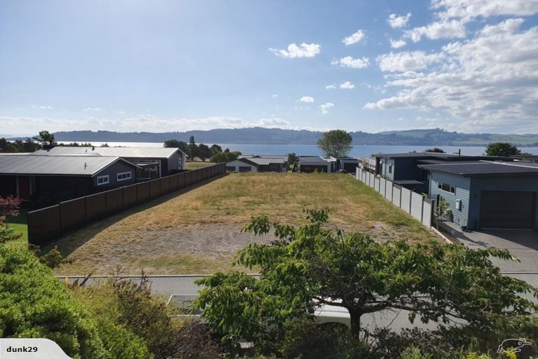 Photo of property in 20 Kurapoto Lane, Rainbow Point, Taupo, 3330