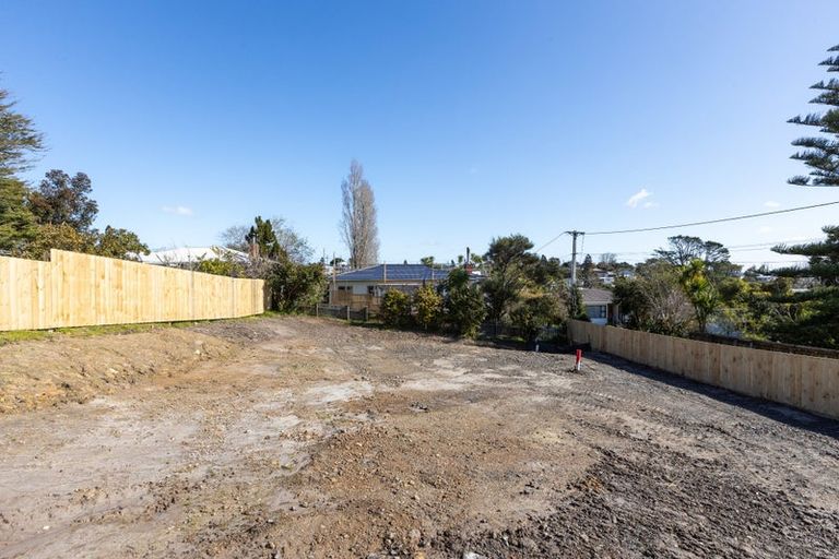 Photo of property in 31a Kia Ora Road, Beach Haven, Auckland, 0626