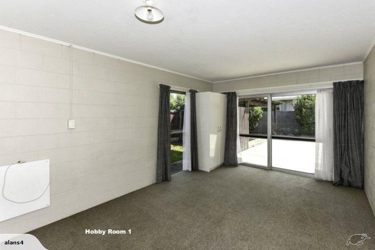 Photo of property in 2/33 Northfield Road, Casebrook, Christchurch, 8051