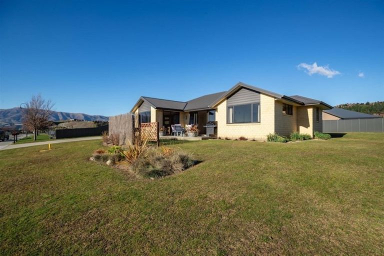 Photo of property in 33 Alice Burn Drive, Luggate, Cromwell, 9383