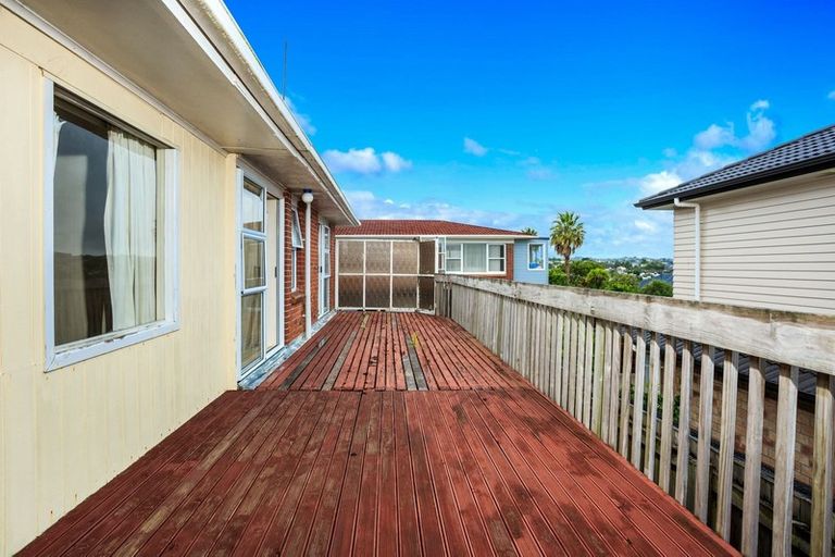 Photo of property in 615 Beach Road, Rothesay Bay, Auckland, 0630