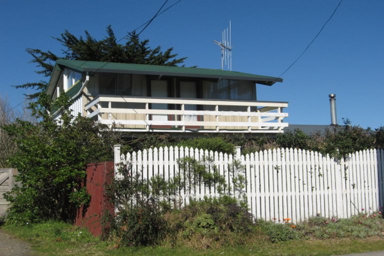 Photo of property in 85 Koputara Road, Himatangi Beach, Foxton, 4891
