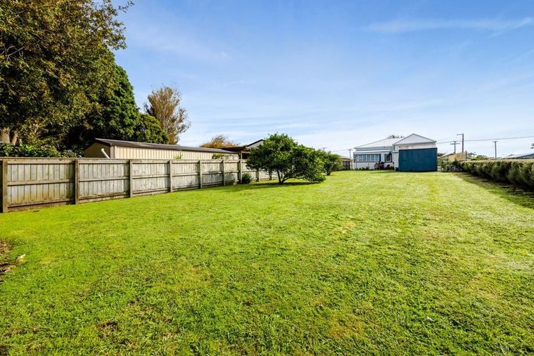 Photo of property in 49 Egmont Street, Hawera, 4610