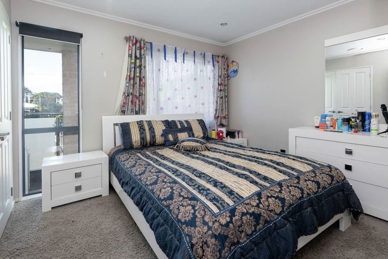 Photo of property in 8a Mccullough Avenue, Papatoetoe, Auckland, 2025