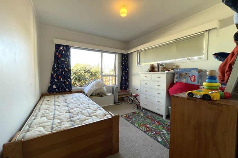 Photo of property in 2/123a Gossamer Drive, Pakuranga Heights, Auckland, 2010