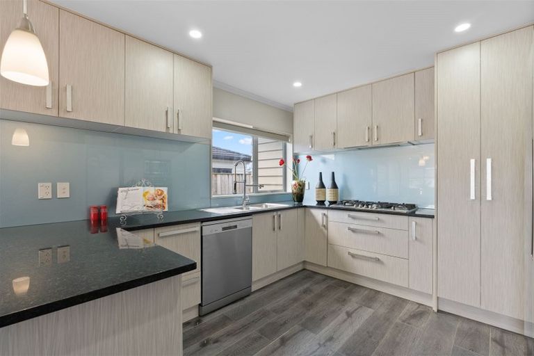 Photo of property in 208 Clevedon Road, Papakura, 2110