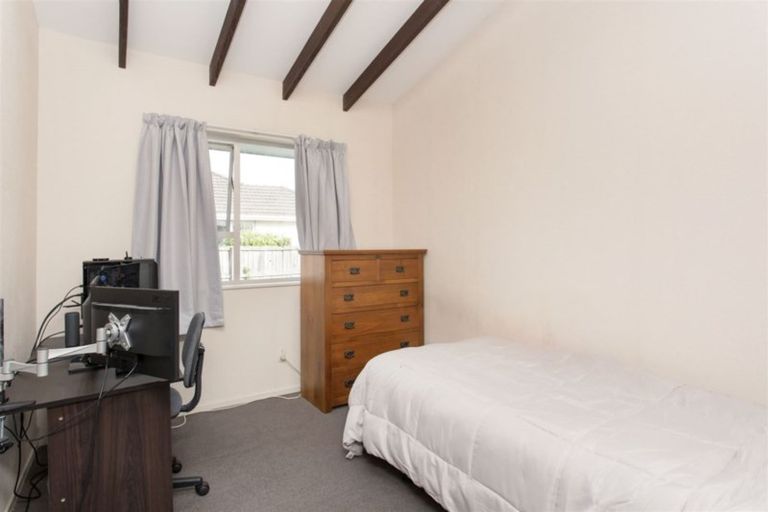 Photo of property in 17 Stackhouse Avenue, Bishopdale, Christchurch, 8053