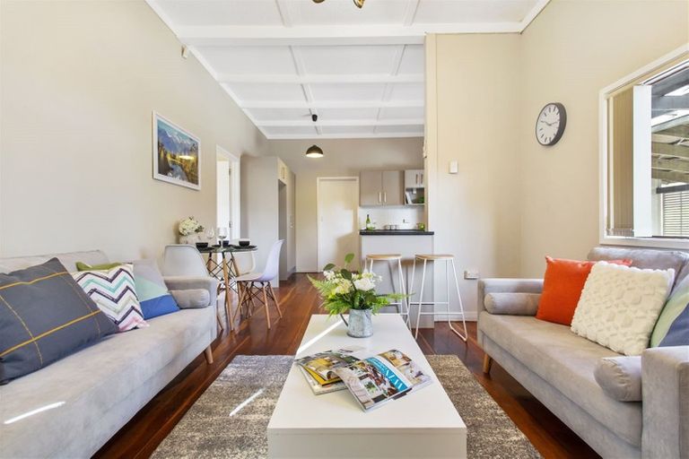 Photo of property in 1/16 Reeves Road, Pakuranga, Auckland, 2010