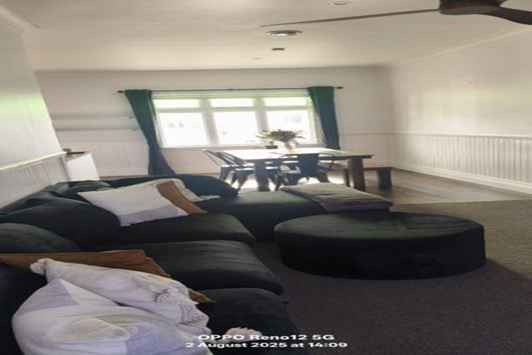 Photo of property in 91 Queen Street, Waitara, 4320