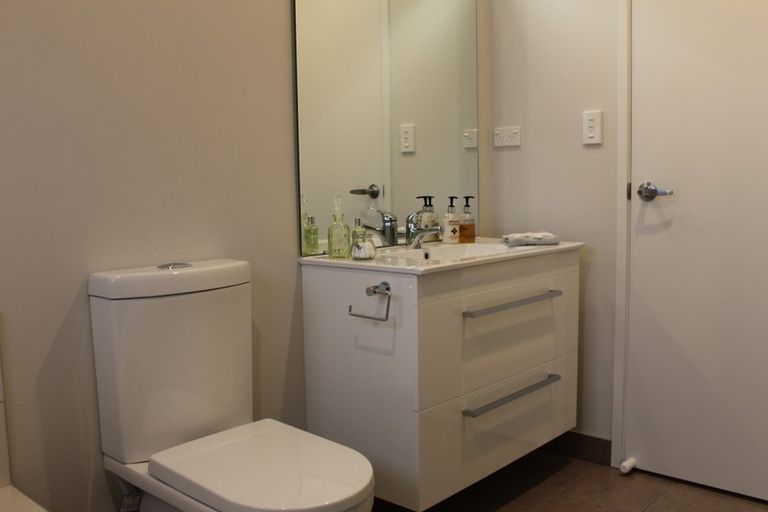 Photo of property in 12 Ulcoats Lane, Pokeno, 2402