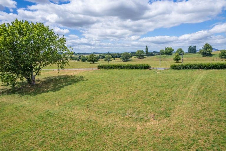 Photo of property in 36 Bell Road, Ngahinapouri, 3883